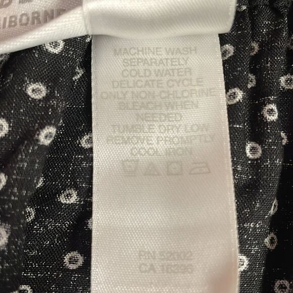 Elisabeth by Liz Claiborne Womens Split Shorts Black White Elastic Waist SZ 16 - Picture 9 of 9